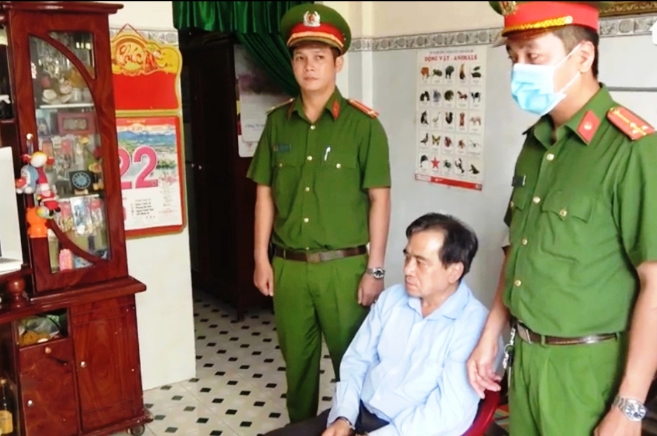 Kh&aacute;ng nghị bản &aacute;n &ldquo;lạ&rdquo; về tội nhận hối lộ ở Tiền Giang - Ảnh 1.