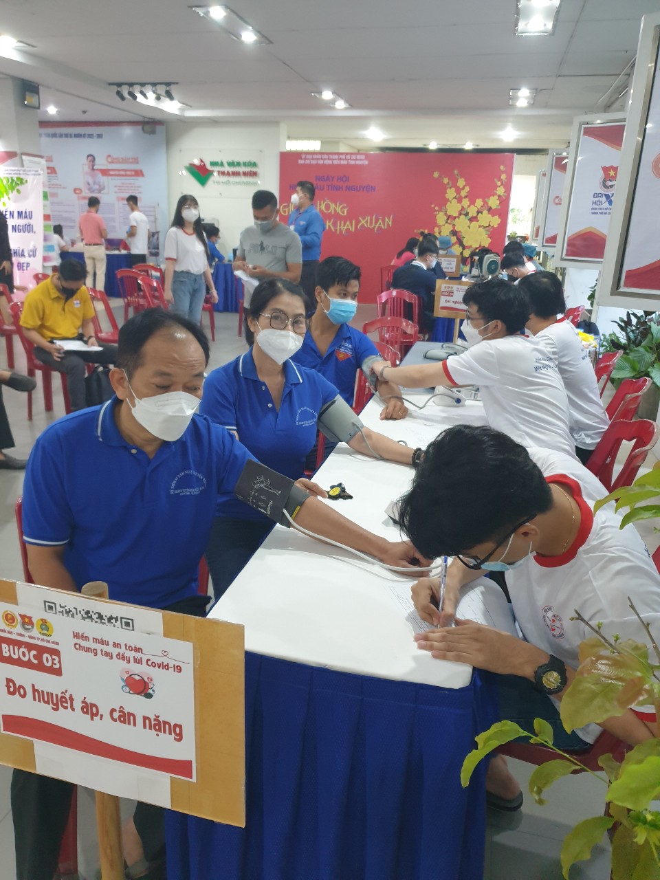 Cán bộ, viên chức TP HCM hiến máu dịp đầu năm