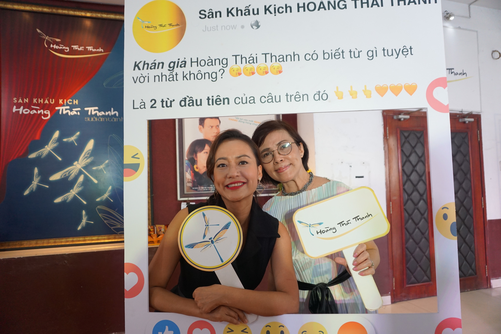 Nghệ sĩ tri ân khán giả trong ngày vui của sân khấu Hoàng Thái Thanh - Ảnh 2.