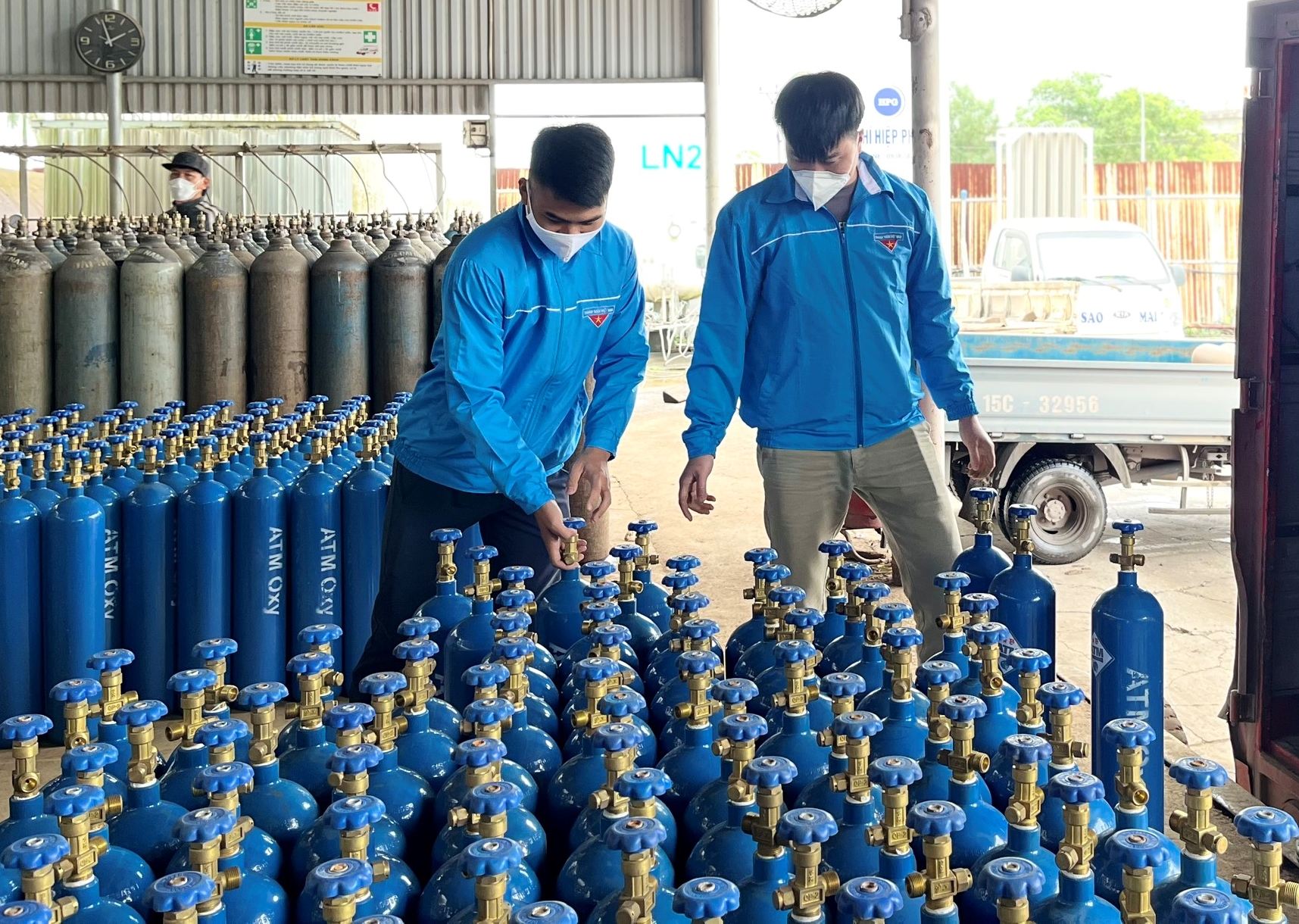 Khởi động ATM oxy hỗ trợ bệnh nh&acirc;n Covid-19 điều trị tại nh&agrave; ở Hải Ph&ograve;ng - Ảnh 3.