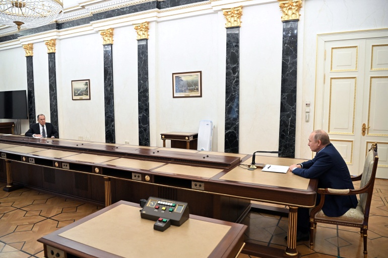 Khủng hoảng Ukraine: Mỹ đ&oacute;ng cửa đại sứ qu&aacute;n tại Kiev - Ảnh 3.