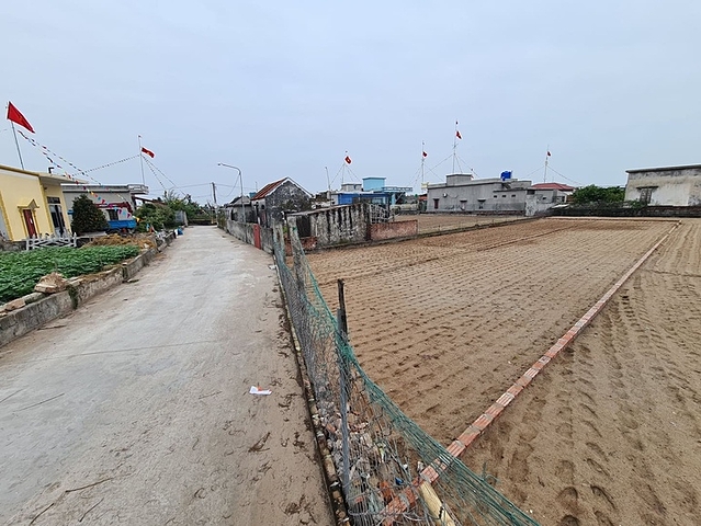 Sau Tết, nhà đầu cơ vùng ven ồ ạt xả đất - Ảnh 3.