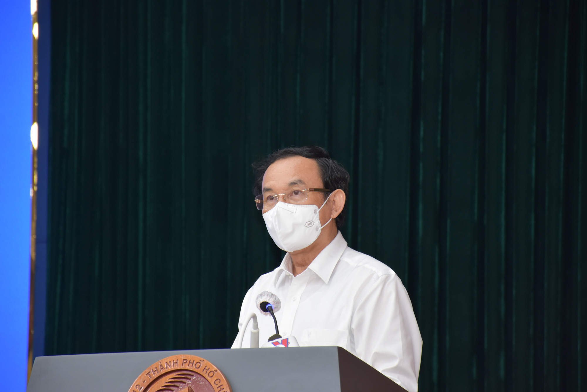 B&iacute; thư Th&agrave;nh ủy TP HCM: Củng cố y tế cơ sở trước hết l&agrave; củng cố con người - Ảnh 1.