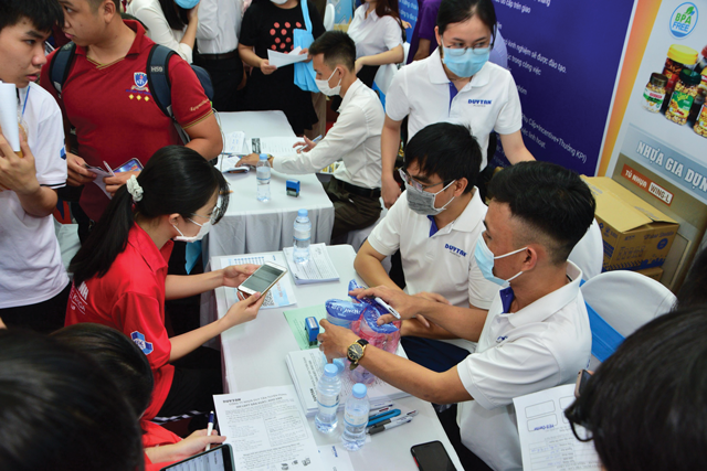 Nhu cầu tuyển dụng lao động năm 2022 tăng cao