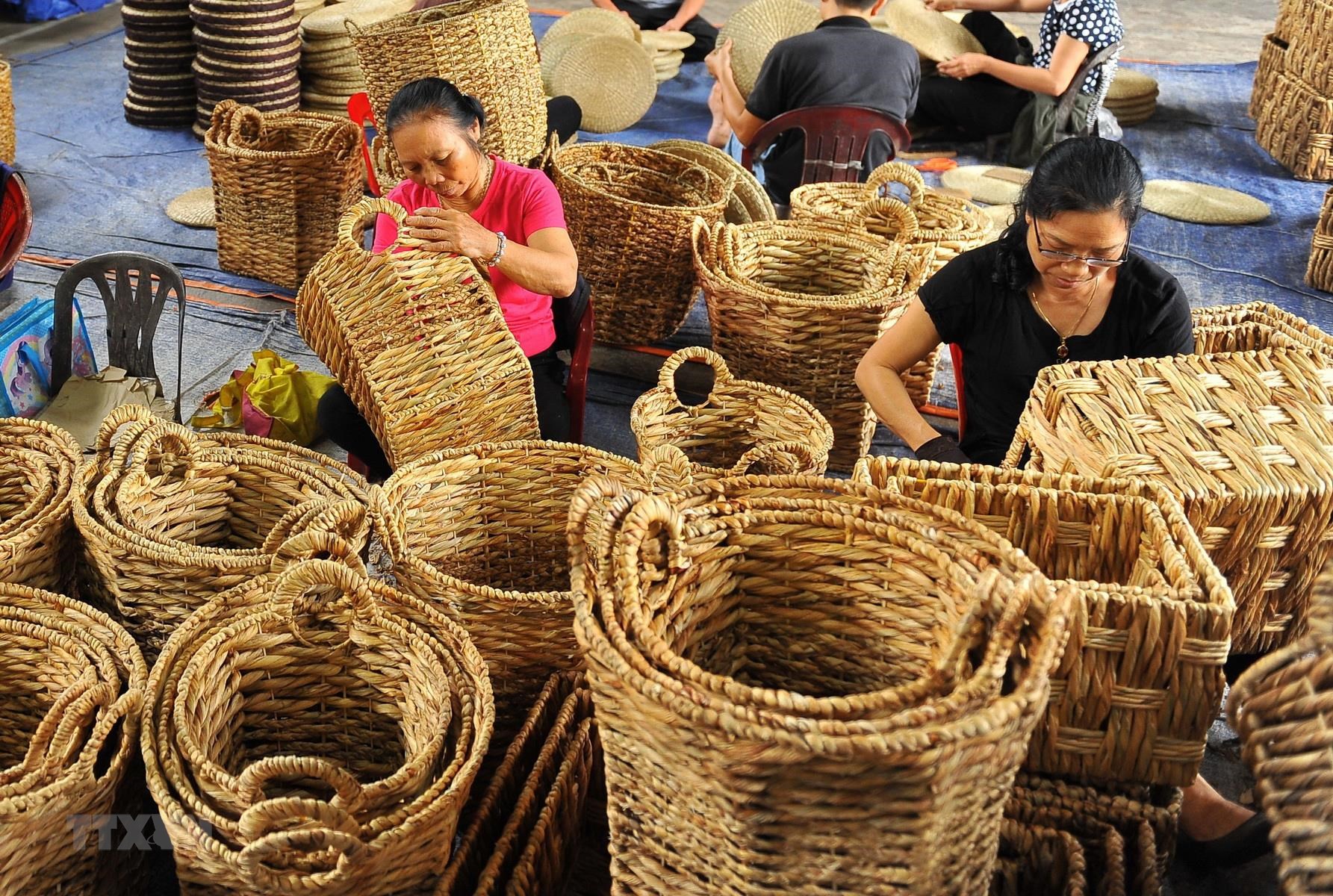 Hàng thủ công mỹ nghệ hướng tới giá trị bền vững
