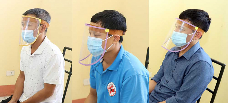 Chủ tịch HĐND c&ugrave;ng nhiều c&aacute;n bộ huyện bị bắt - Ảnh 1.