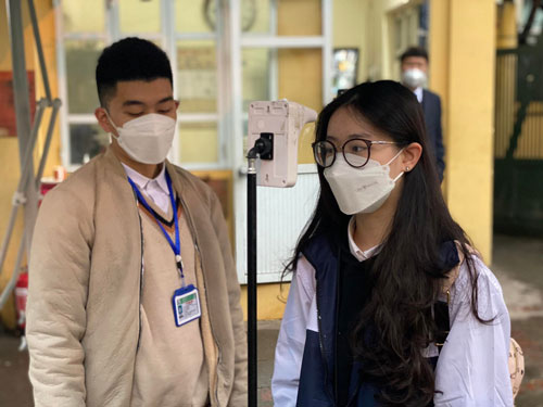 Không cứng nhắc khi đưa trẻ trở lại trường