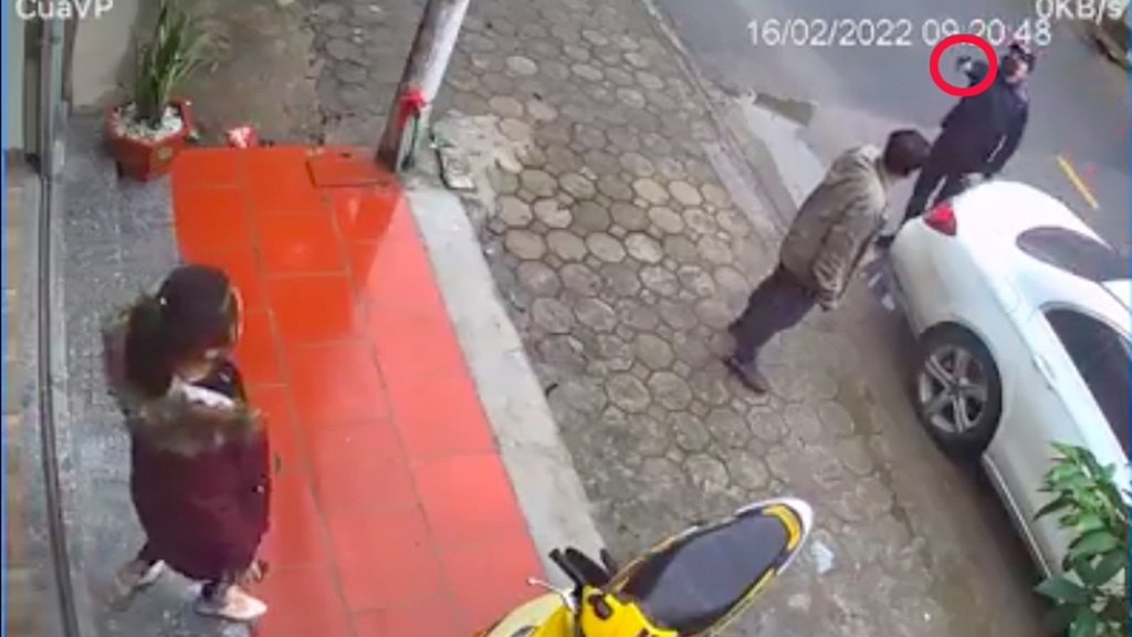 X&aacute;c minh clip kẻ r&uacute;t s&uacute;ng đe dọa chồng cũ của người t&igrave;nh - Ảnh 1.
