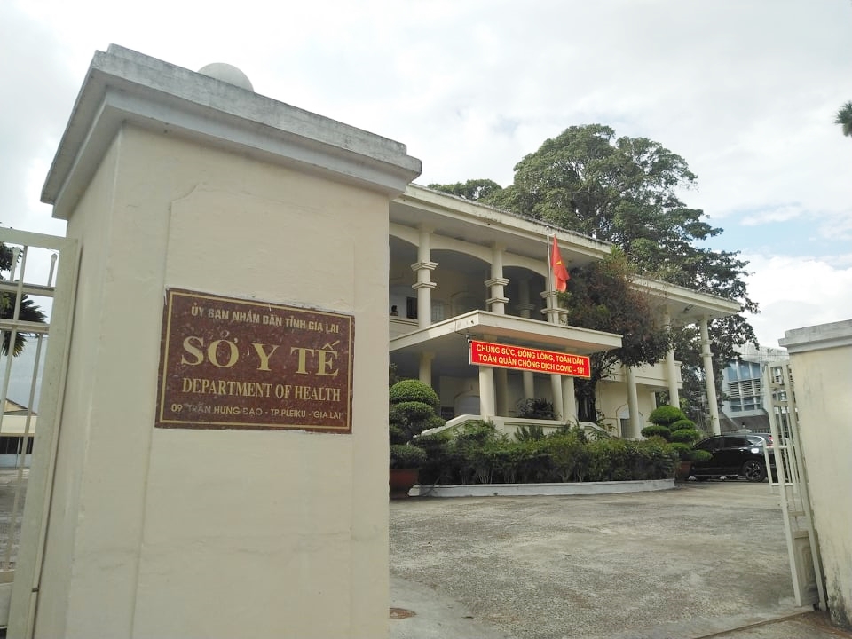 Không xem xét đơn khiếu nại thí sinh "được chép tài liệu" khi thi tuyển