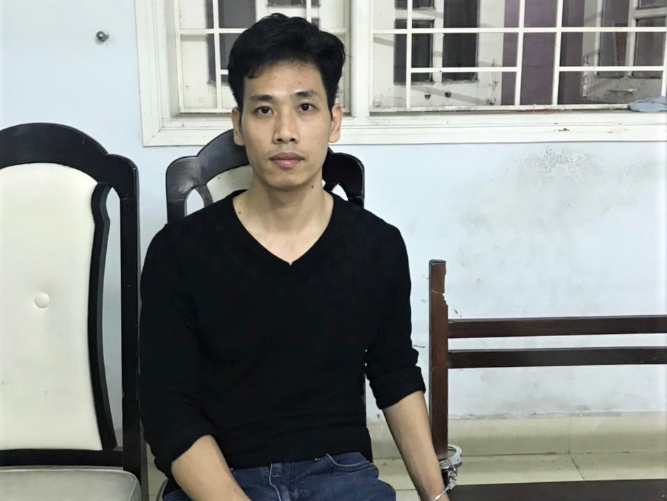 Đà Nẵng: Chồng lừa đảo, chuyển khoản về cho vợ “rửa tiền”