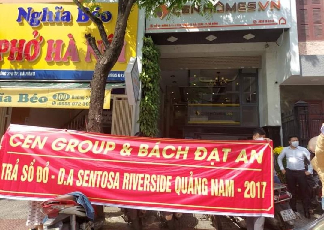 Khách hàng vây trụ sở CEN Homes ở Đà Nẵng, đòi trả sổ đỏ