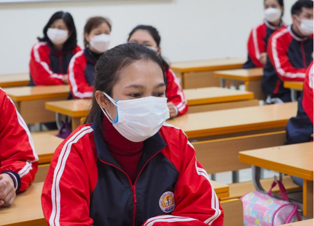 Hỏa tốc: Hà Nội tạm dừng đưa học sinh tiểu học và lớp 6 đến trường học trực tiếp vào 21-2