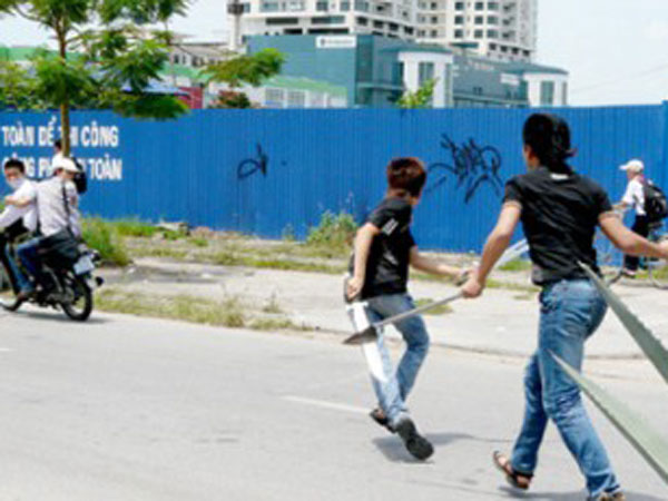 Lo sợ thói côn đồ lộng hành: Chú trọng văn hóa ứng xử