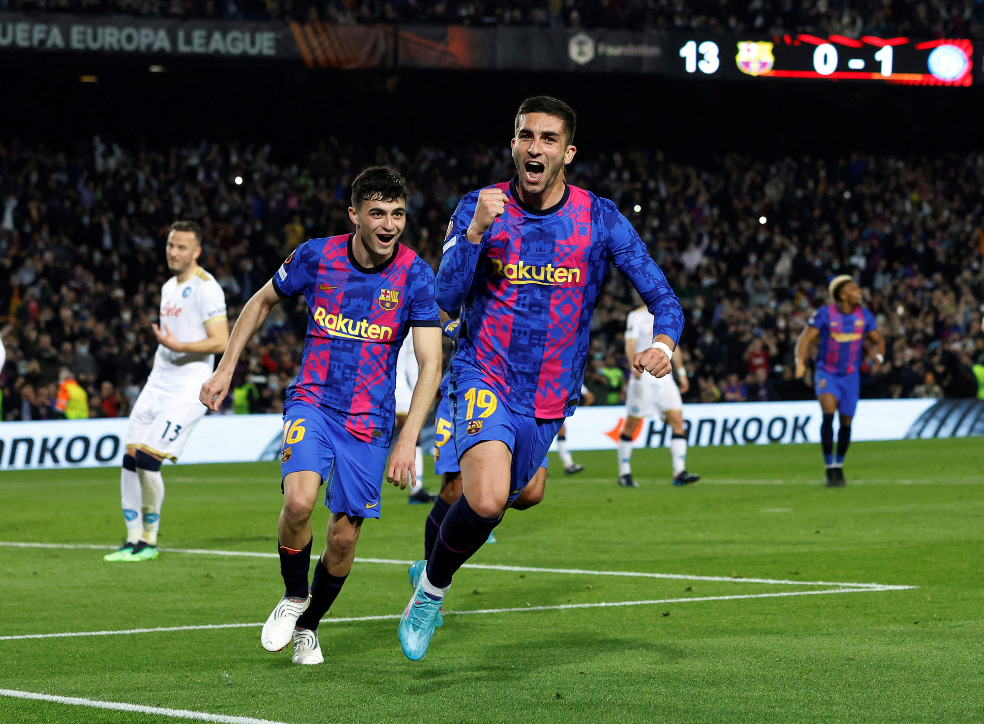 Knock-out Europa League: Barcelona h&ograve;a th&oacute;t tim, Dortmund thua thảm - Ảnh 4.