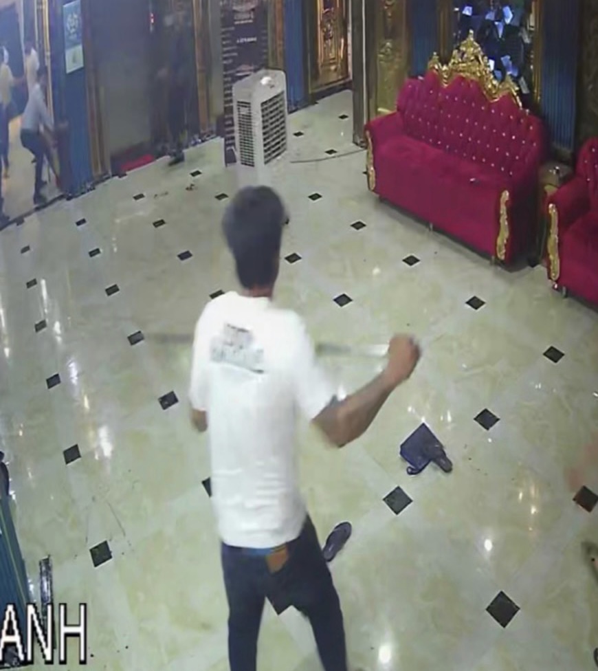 Băng giang hồ đâm nhân viên karaoke tử vong tẩu thoát khỏi TP HCM như thế nào?
