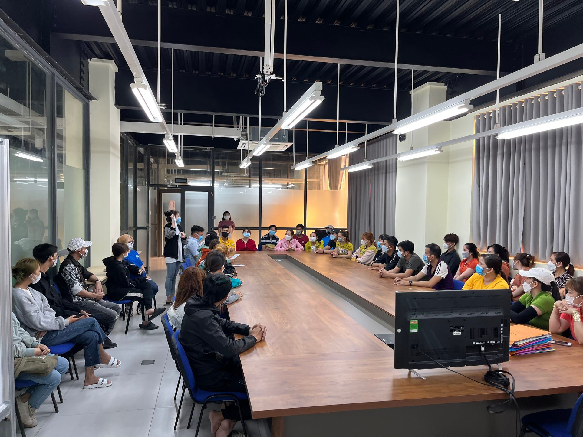 Thiếu hụt lao động, doanh nghiệp xoay đủ cách