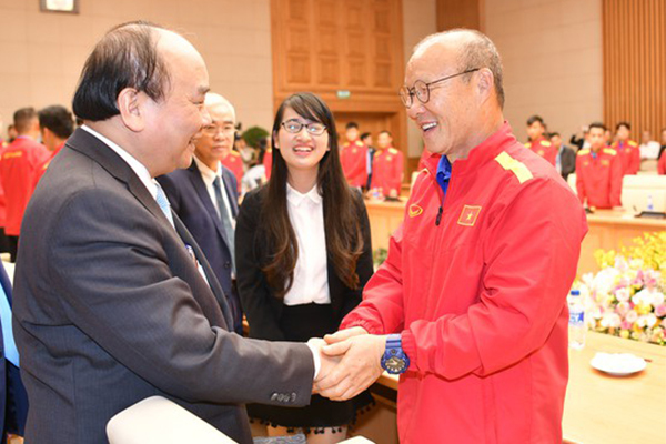 Chủ tịch nước Nguyễn Xuân Phúc biểu dương Đội tuyển bóng đá nam quốc gia