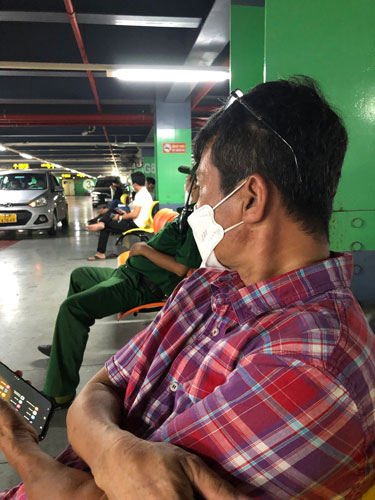 SAU LOẠT PH&Oacute;NG SỰ THẾ GIỚI TAXI RI&Ecirc;NG Ở S&Acirc;N BAY T&Acirc;N SƠN NHẤT: C&ograve;n giao dịch ch&oacute;ng v&aacute;nh trong nh&agrave; xe TCP - Ảnh 2.
