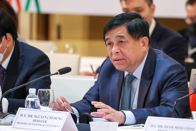 Thủ tướng dự diễn đàn doanh nghiệp, nghe hiến kế phục hồi và phát triển kinh tế - Ảnh 2.