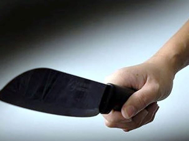 Cán bộ trật tự đô thị bị đối tượng tâm thần chém trọng thương