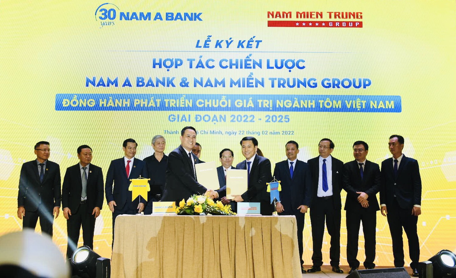 Nam A Bank hợp tác phát triển chuỗi giá trị ngành tôm Việt Nam