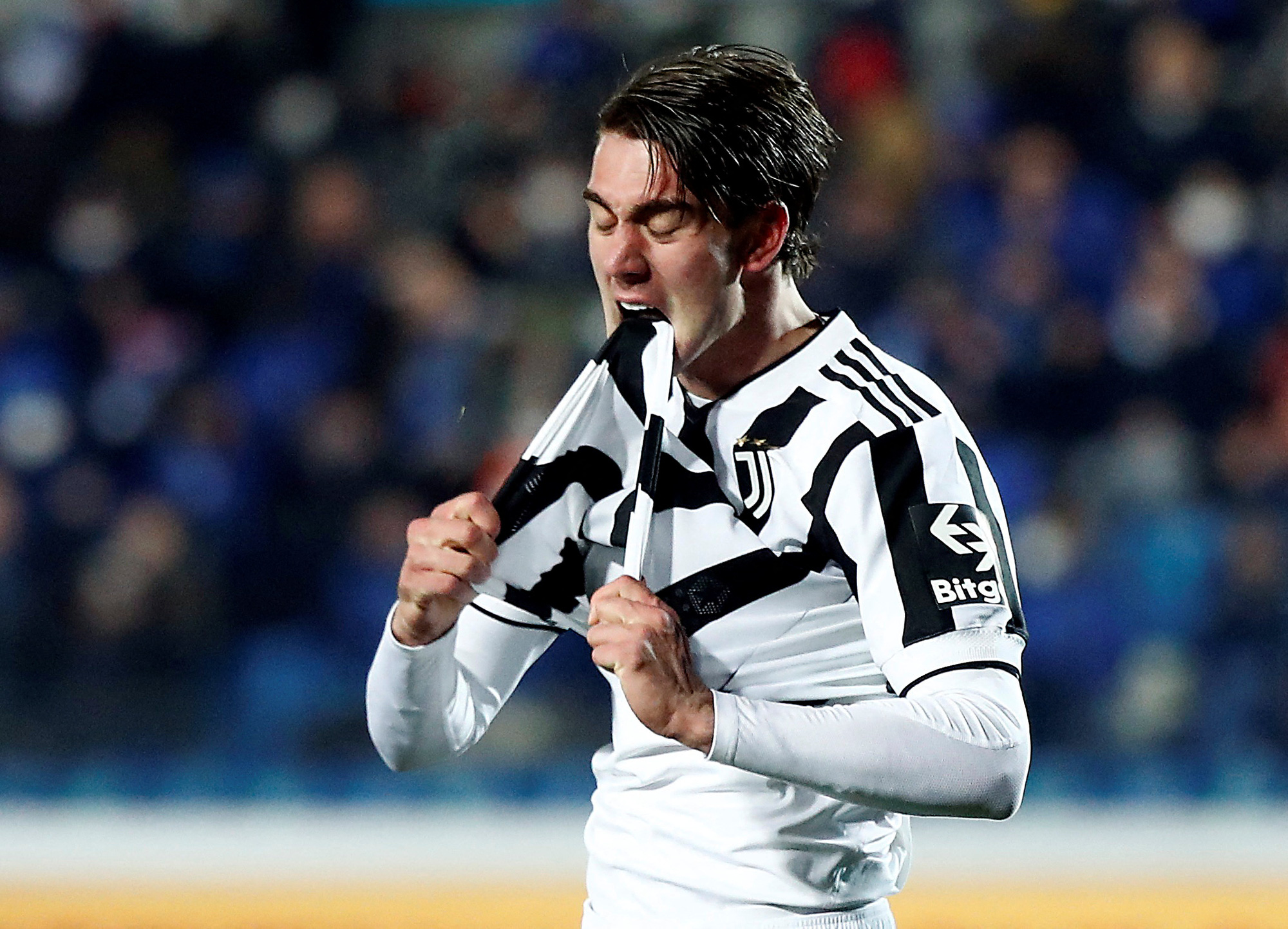 Ghi bàn ở giây 32, Dusan Vlahovic viết lại lịch sử Champions League
