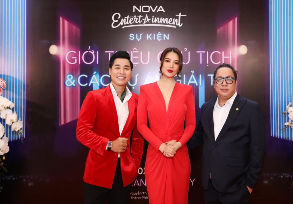 MC Nguy&ecirc;n Khang diện trang phục Mon Amie Veston cực lịch l&atilde;m - Ảnh 3.
