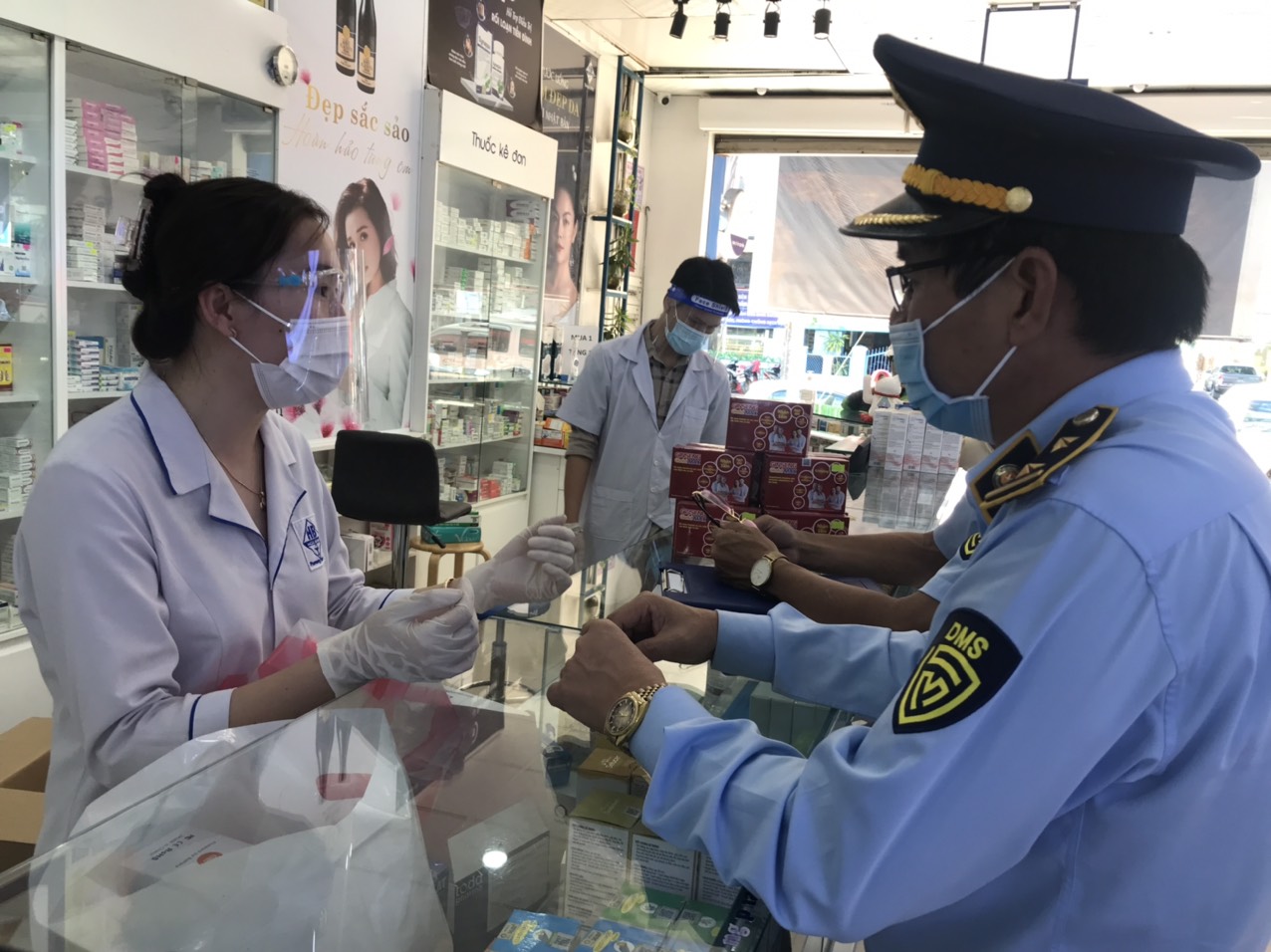 Ca mắc Covid-19 tăng cao, TP Buôn Ma Thuột xét nghiệm sàng lọc cho người dân