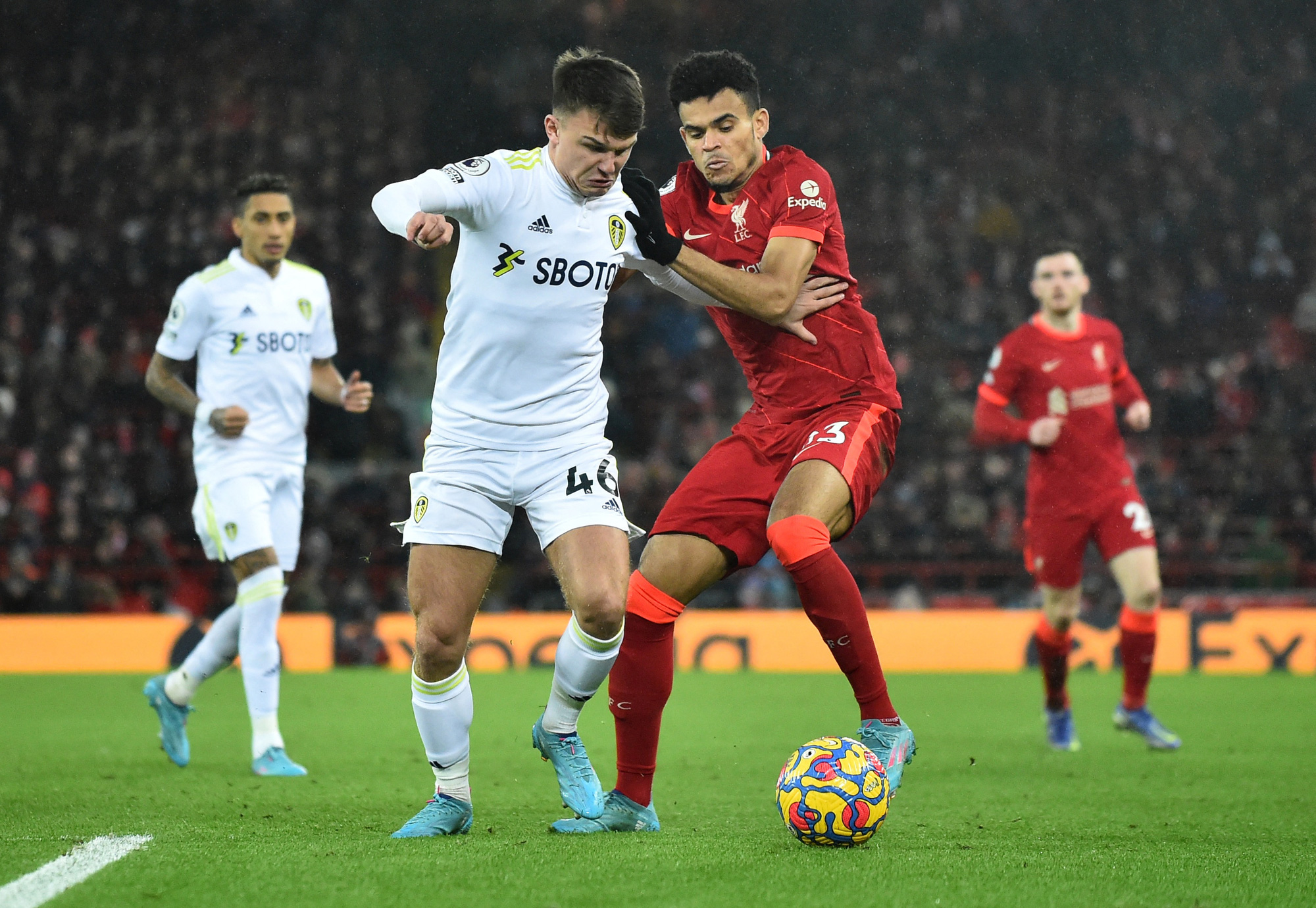 Thắng hủy diệt Leeds United, Liverpool đe dọa ngôi đầu Man City - Ảnh 1.