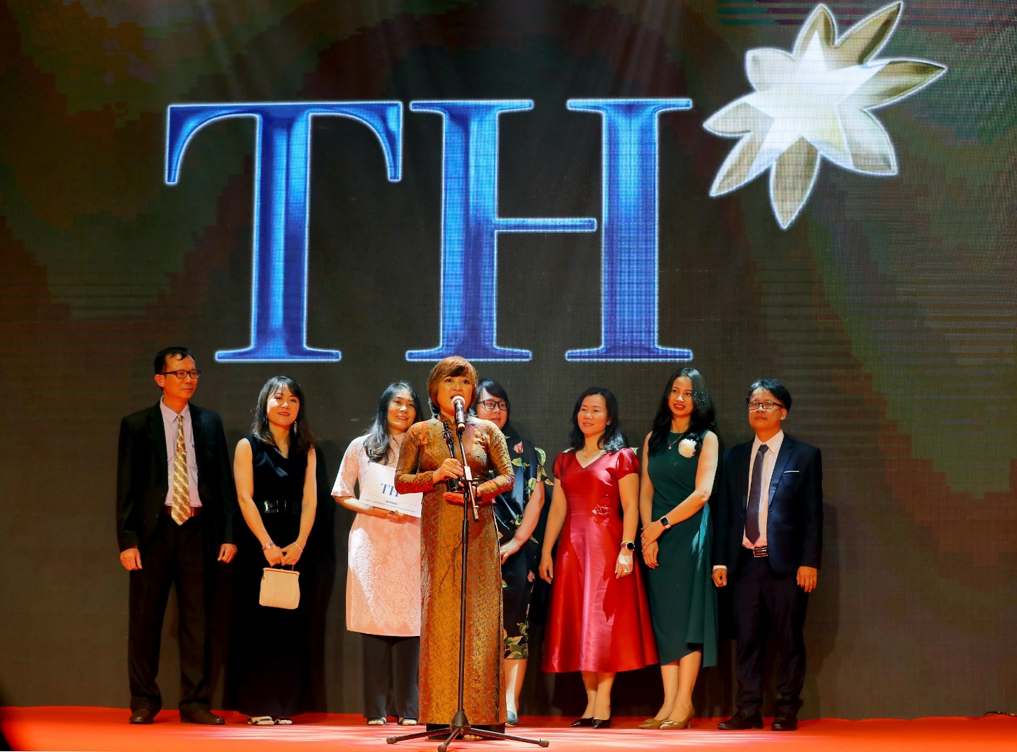 HR Asia vinh danh Tập đo&agrave;n TH l&agrave; Nơi l&agrave;m việc tốt nhất ch&acirc;u &Aacute; 2021 - Ảnh 1.