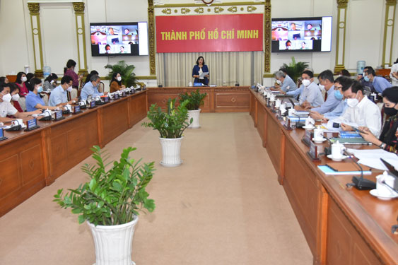 Đột phá để phục hồi kinh tế (*): Nhiều góp ý cho đề án xây dựng trung tâm tài chính