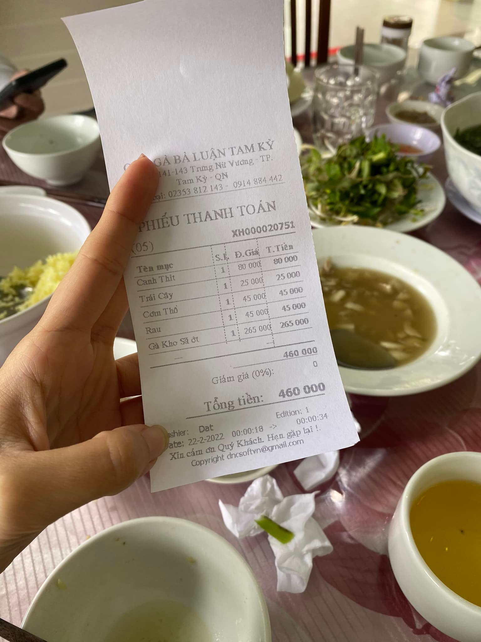 Cơm g&agrave; B&agrave; Luận ở Quảng Nam bị tố chặt ch&eacute;m, gi&aacute; cả kh&ocirc;ng r&otilde; r&agrave;ng - Ảnh 3.