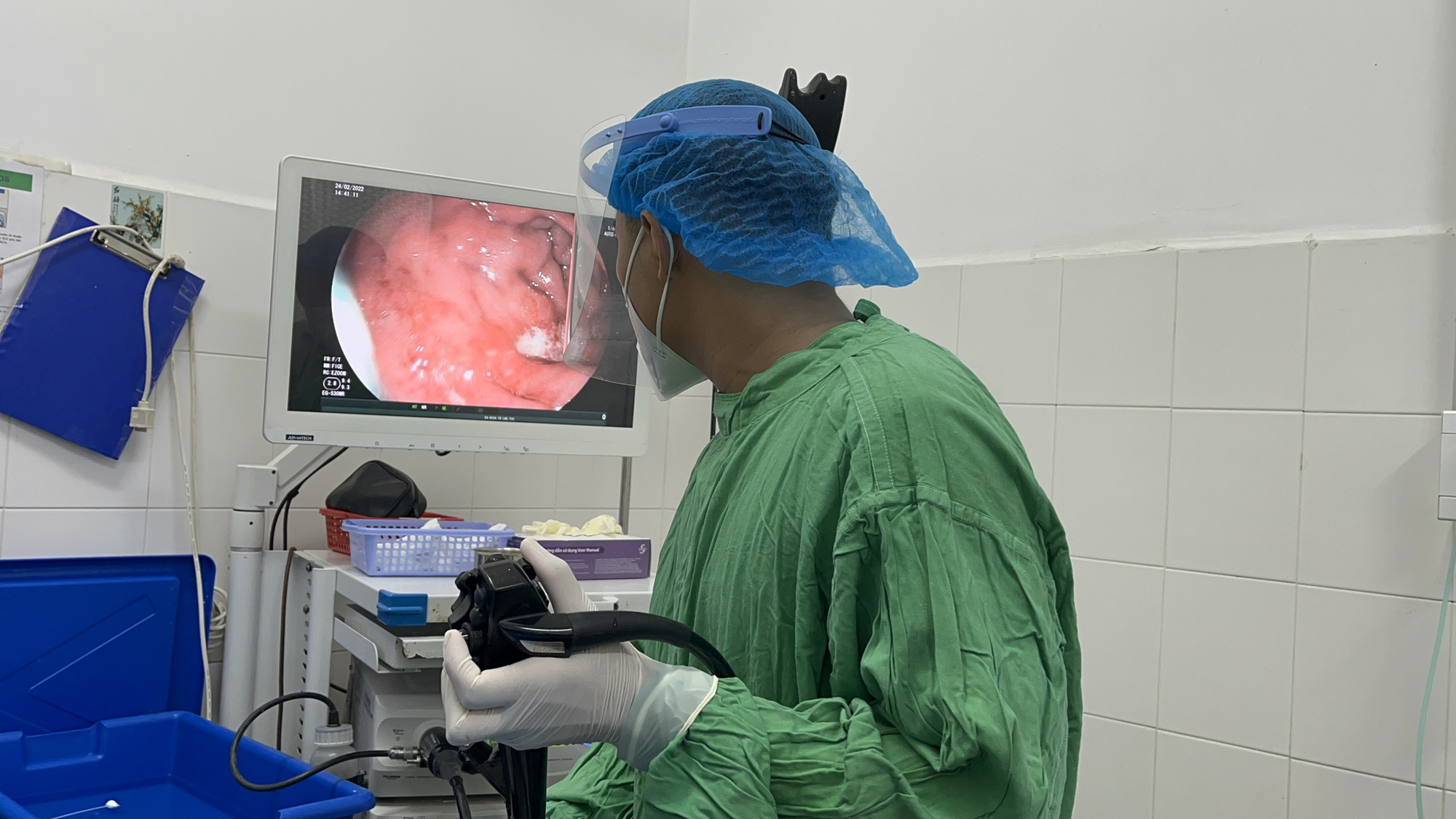 Hi hữu b&agrave;n chải đ&aacute;nh răng v&agrave; ruột b&uacute;t bi trong dạ d&agrave;y nam bệnh nh&acirc;n - Ảnh 1.