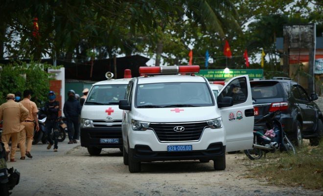 Khẩn trương điều tra l&agrave;m r&otilde; nguy&ecirc;n nh&acirc;n vụ ch&igrave;m t&agrave;u ở Quảng Nam - Ảnh 2.