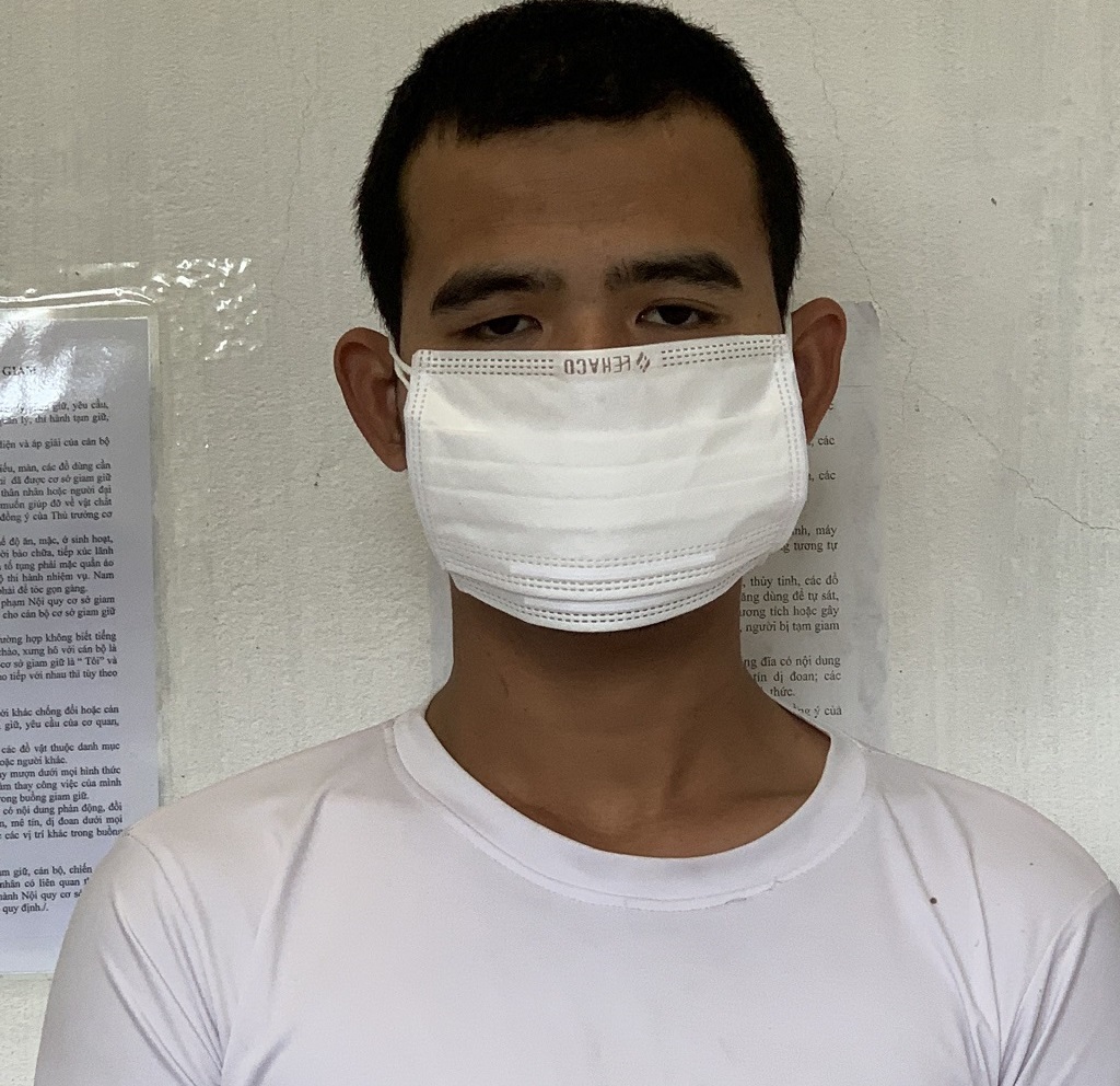 Nam thanh niên F0 trốn cách ly ra ngoài mua ma túy về xài - Ảnh 1.