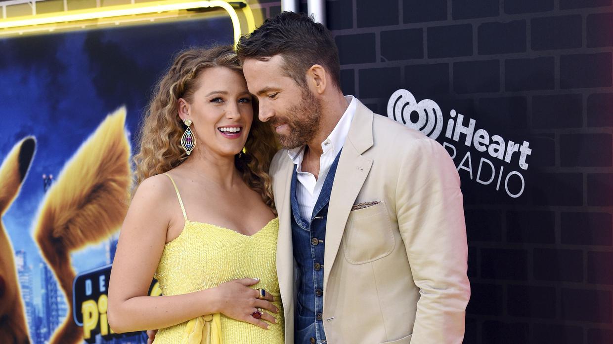 Vợ chồng Ryan Reynolds quy&ecirc;n triệu USD cho người tị nạn Ukraine - Ảnh 1.