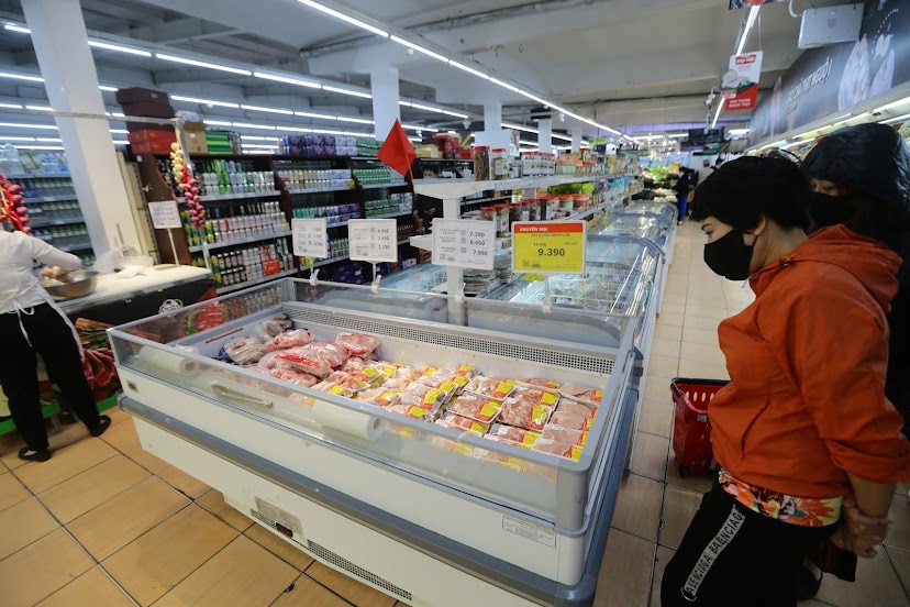 Giá xăng dầu lập đỉnh đẩy CPI tháng 2 tăng 1% - Ảnh 1.