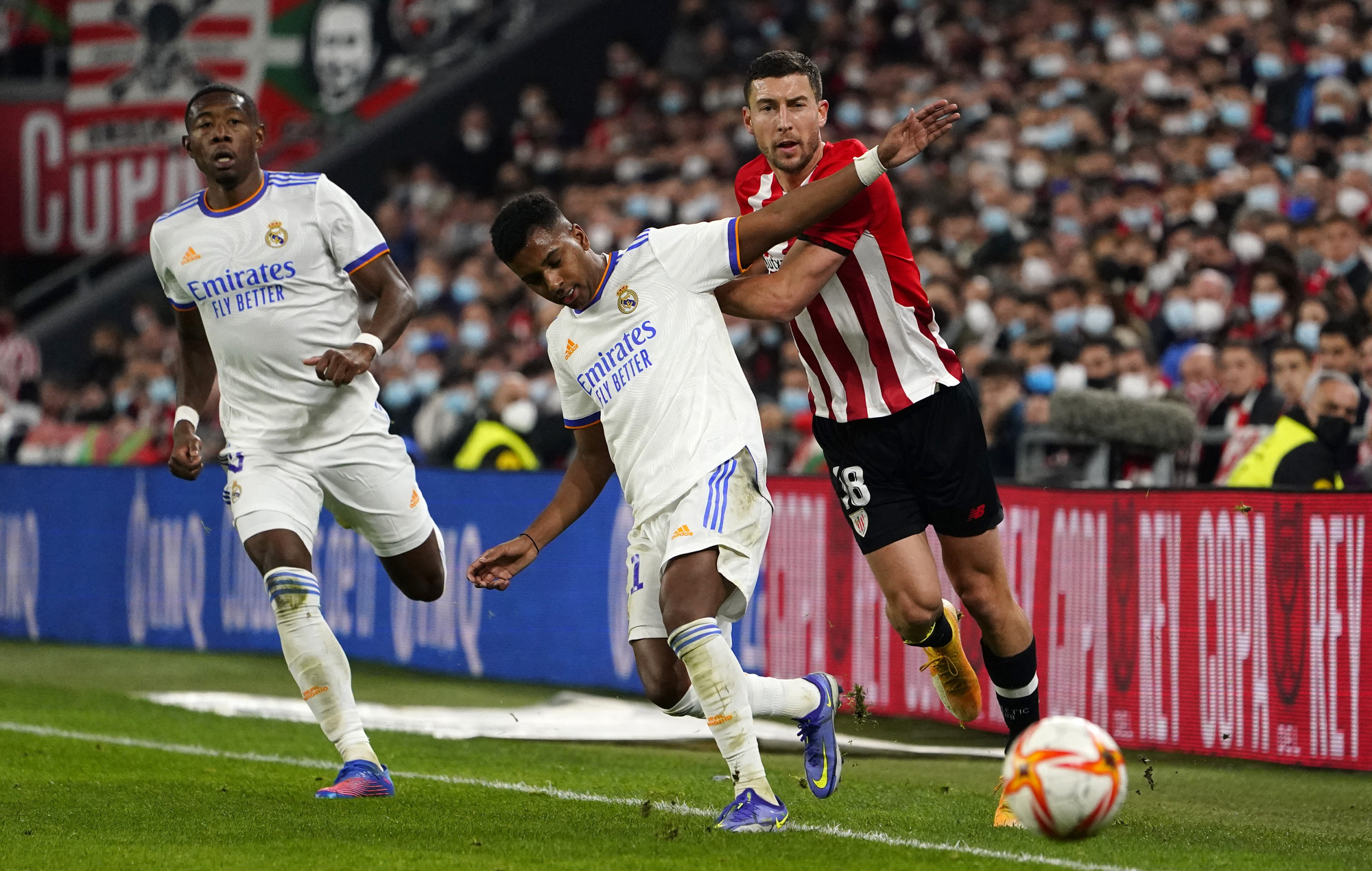 S&aacute;t thủ Bilbao hạ Real Madrid ph&uacute;t 89 tứ kết C&uacute;p Nh&agrave; vua - Ảnh 1.
