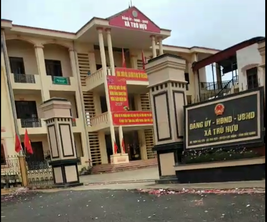 Pháo vẫn nổ râm ran nhiều nơi