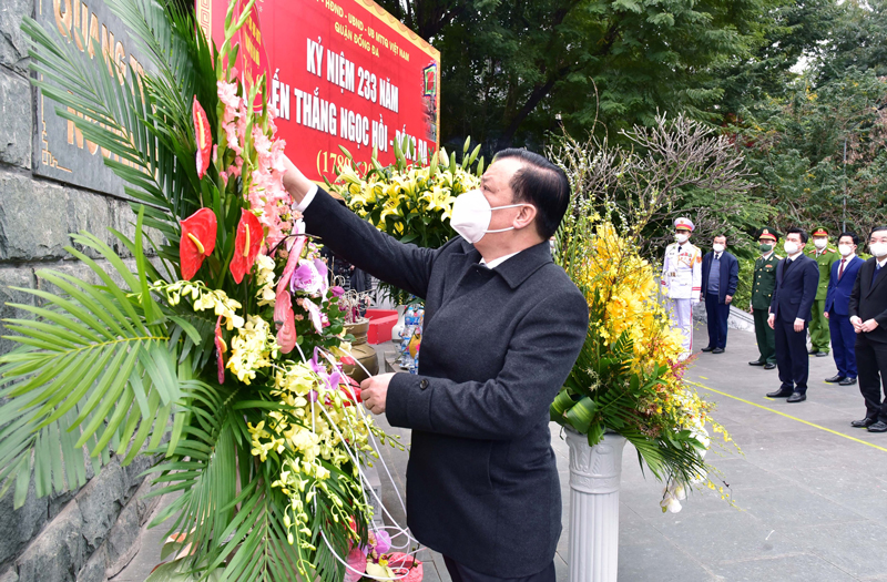 233 năm Chiến thắng Ngọc Hồi - Đống Đa: Dâng hương tưởng nhớ Hoàng đế Quang Trung