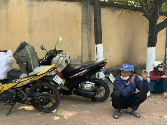 Dồn dập quay lại TP HCM, B&igrave;nh Dương, trạm thu ph&iacute; cầu Rạch Miễu phải ngừng thu - Ảnh 13.