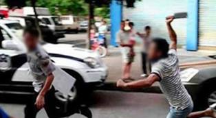 Va chạm giao thông, nam thanh niên đâm người tử vong