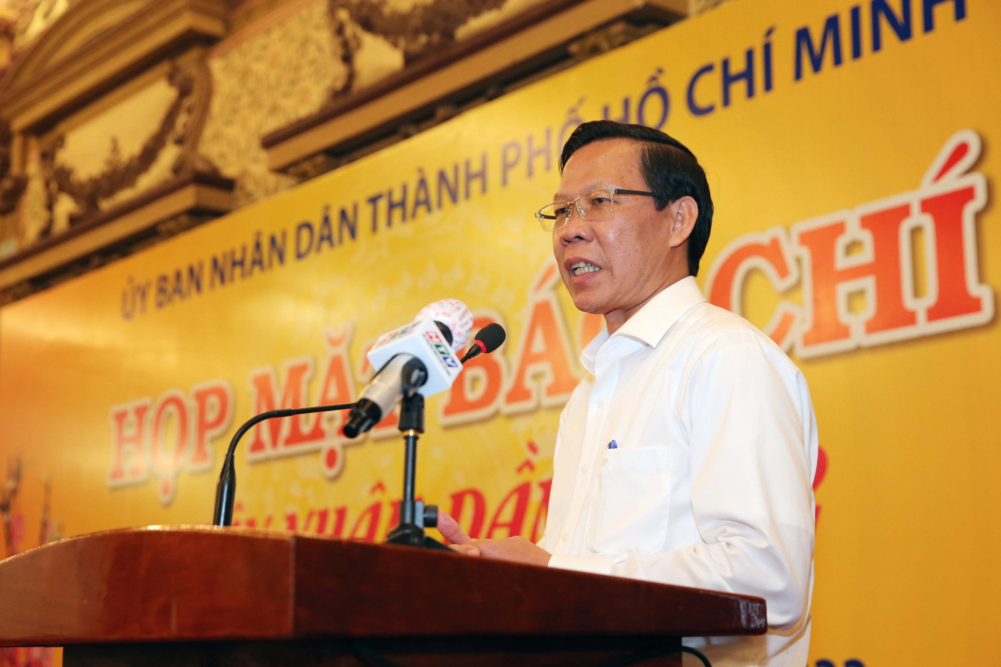 UBND TP HCM họp mặt báo chí đầu xuân Nhâm Dần 2022 - Ảnh 2.