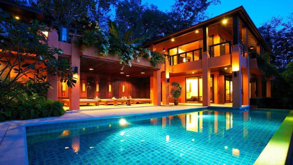 Biệt thự hiện đại có bể bơi giúp gia chủ giảm nhiệt vào mùa nóng - Ảnh 1.