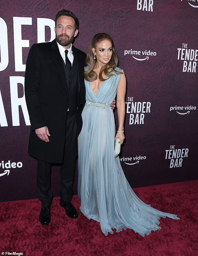 Jennifer Lopez quyến rũ với th&acirc;n h&igrave;nh n&oacute;ng bỏng - Ảnh 7.