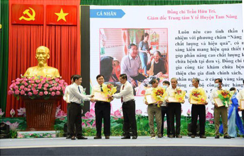 Xứng danh Thầy thuốc Nh&acirc;n d&acirc;n - Ảnh 3.