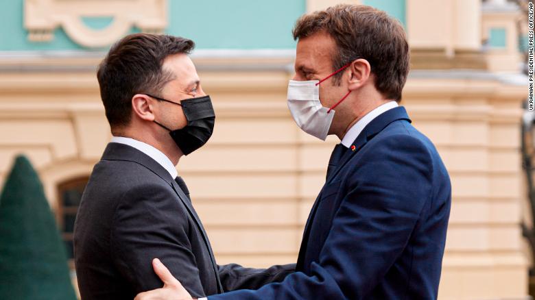 Căng thẳng Ukraine: Nga “dội gáo nước lạnh” sau chuyến thăm của ông Macron - Ảnh 1.