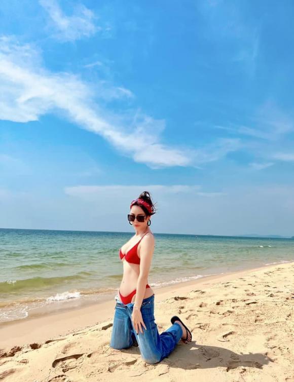 Những m&agrave;n k&eacute;o quần hư hỏng của sao Việt - Ảnh 1.