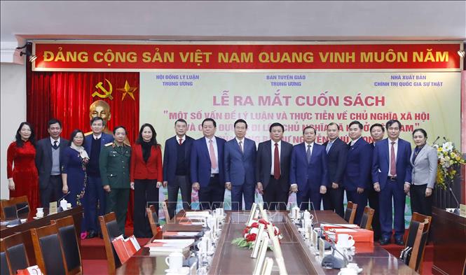 Ra mắt cuốn s&aacute;ch của Tổng B&iacute; thư Nguyễn Ph&uacute; Trọng - Ảnh 3.
