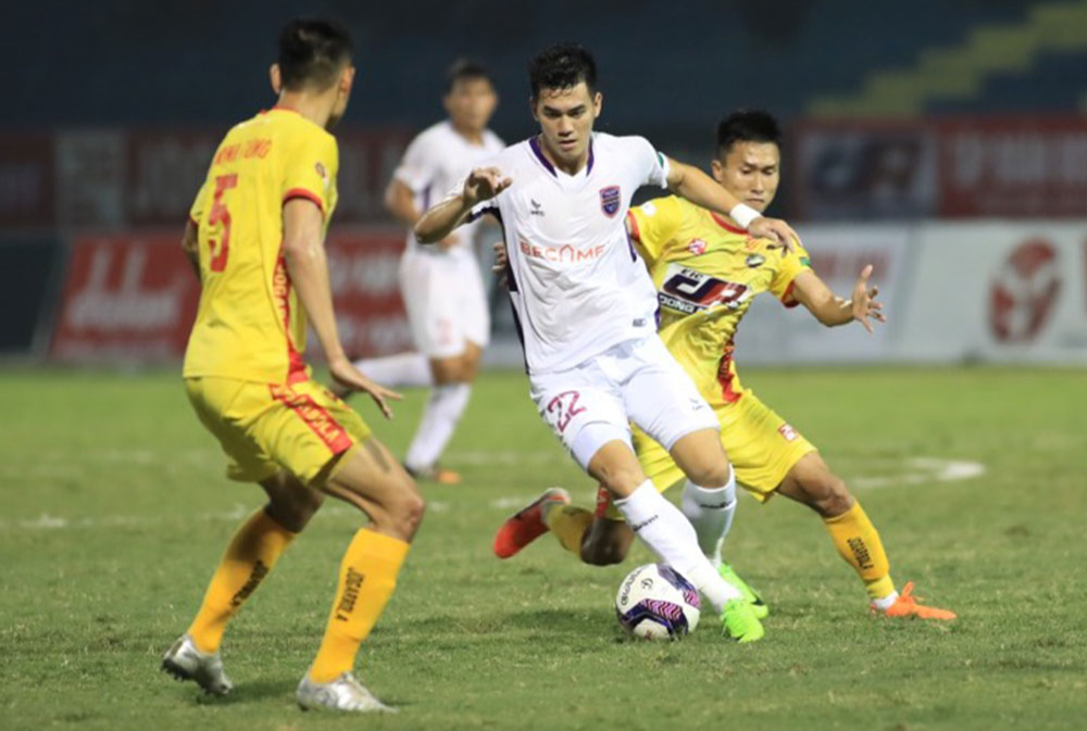 Nguyễn Tiến Linh lập công, Becamex Bình Dương thắng trận đầu ở V-League 2022